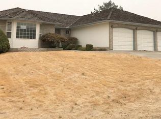 5601 Channel Dr, Yakima, WA