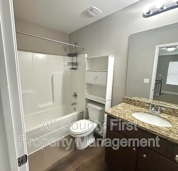 553 Sprayberry Dr — Photo 13