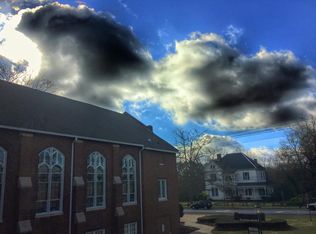 412 E 3rd St, Jackson, GA 30233