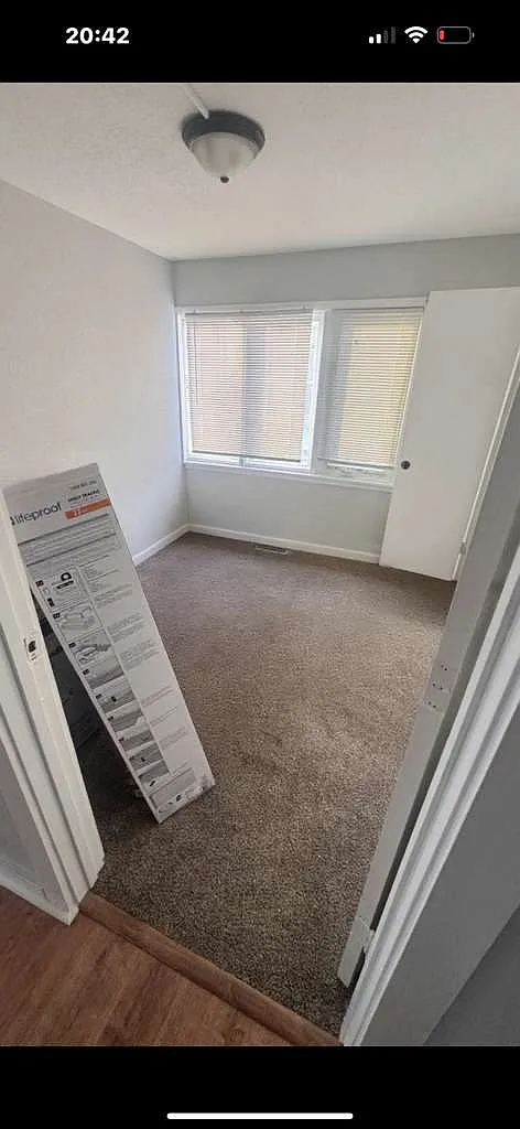 2 bed, 1100 sqft, $1,300 — Photo 3