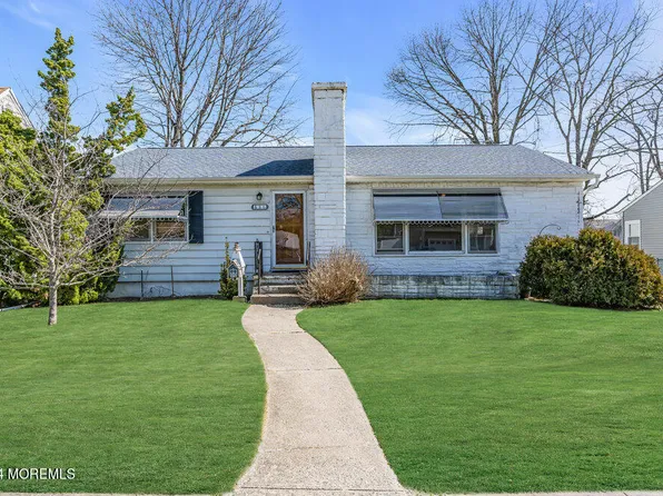86 Riverdale Avenue, Neptune City, NJ 07753