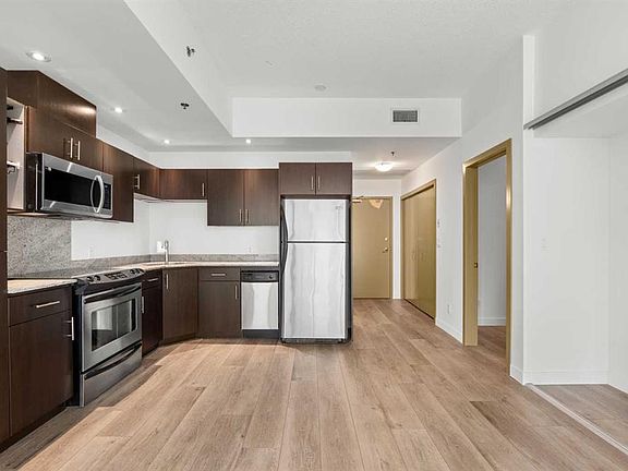 5th image of 135 N 13th Ave SW #706