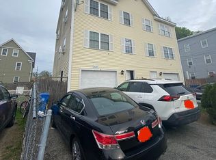 31 Bennington St, Lawrence, MA 01841
