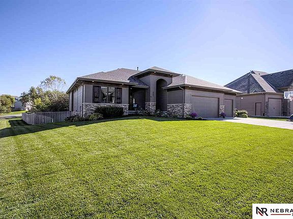 3rd image of 4901 S 197th St