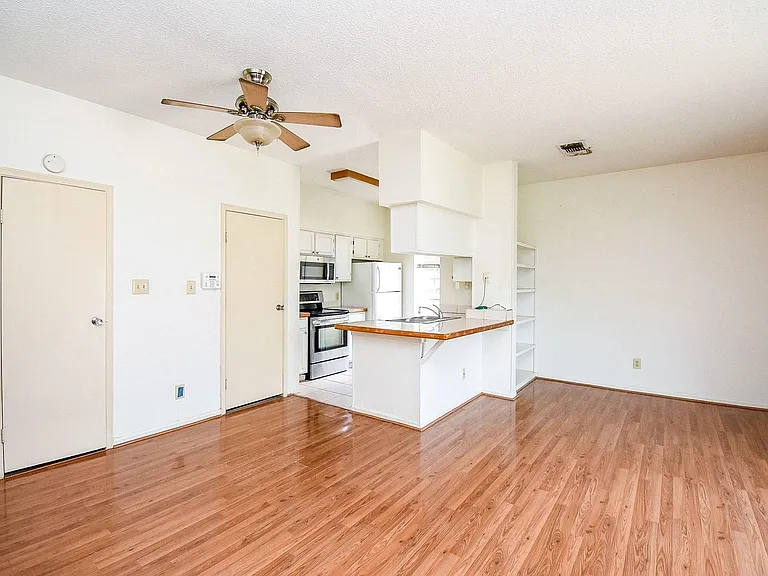 7575 Cambridge St #1004 — Photo 7