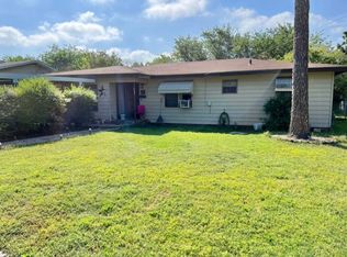 1403 Nugent St, Bowie, TX 76230