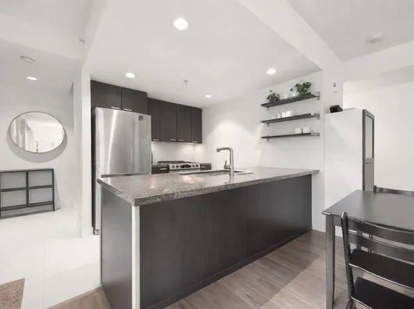 2232 Douglas Rd #103, Burnaby, BC V5C 0G9