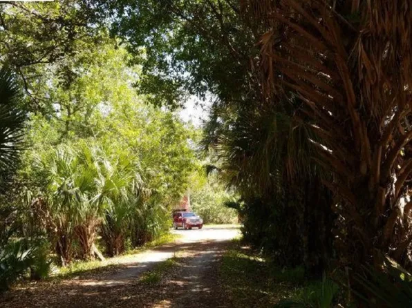 520 Pulitzer Rd, Fort Pierce, FL 34945