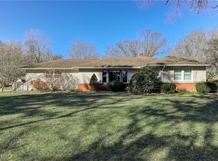 1183 Linmar Dr, North Canton, OH 44720