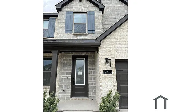 Building Photo - 768 Waterhouse Lake Dr