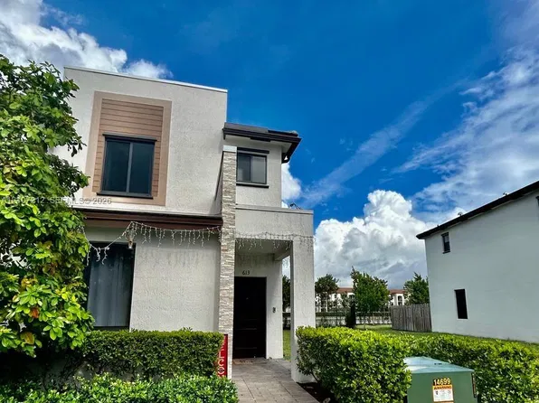 613 NE 208th Ter #613, Miami, FL 33179