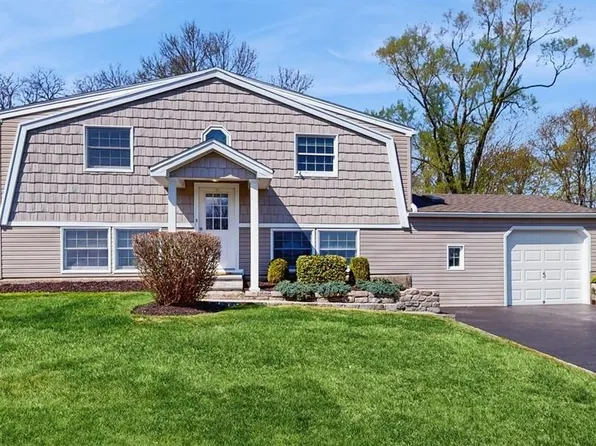 54 University Heights Drive, Stony Brook, NY 11790