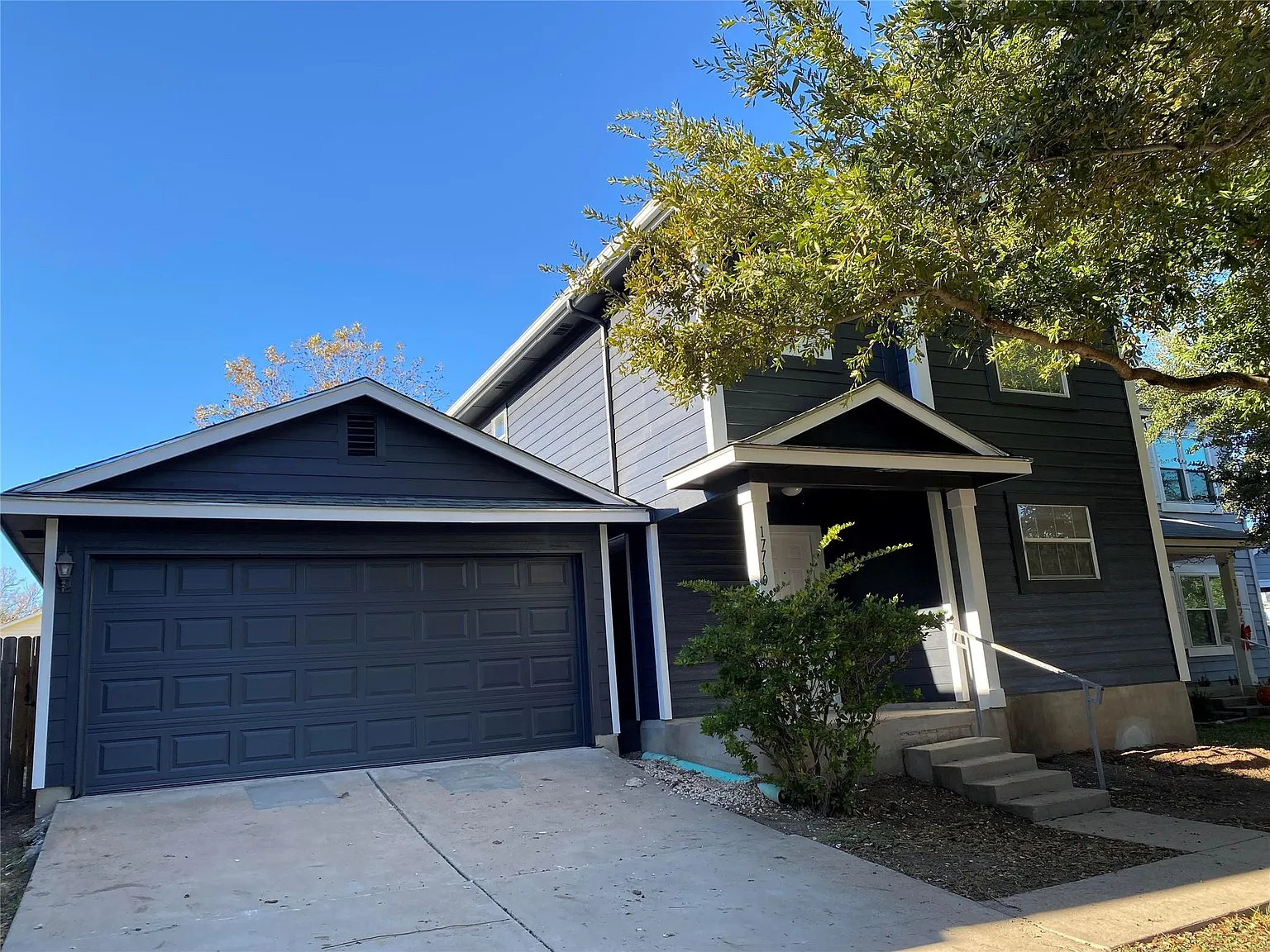 3 bed, 2.5 bath, 1567 sqft, $1,800 — Photo 2