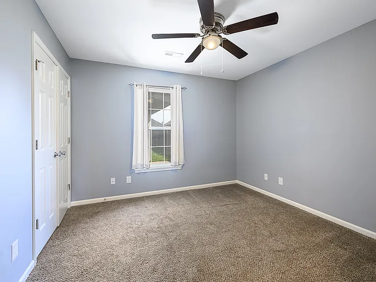 2307 E Sycamore St — Photo 7
