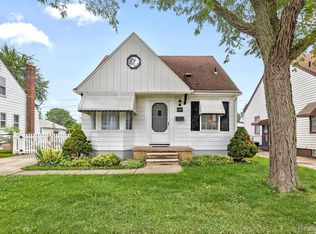 2237 Queen St, Dearborn, MI 48124