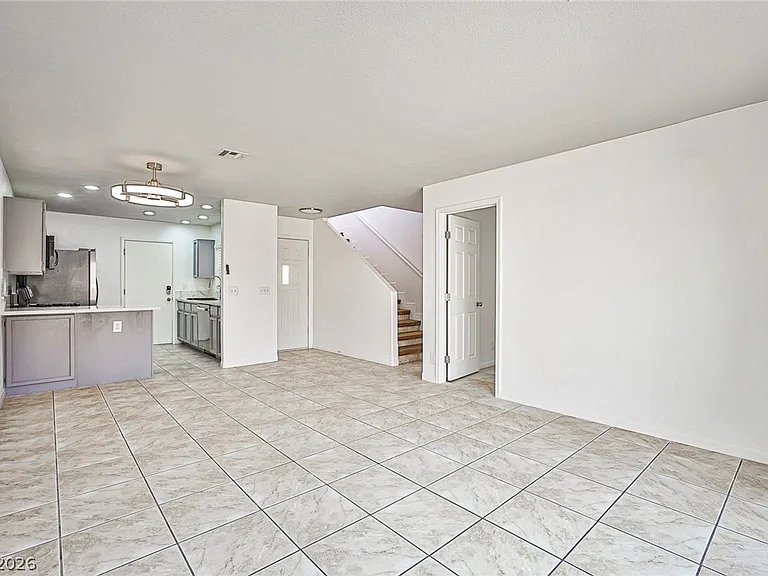 9285 Casa Christina Ln — Photo 6