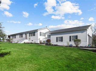 46 White Bridge Rd, Middletown, NY 10940