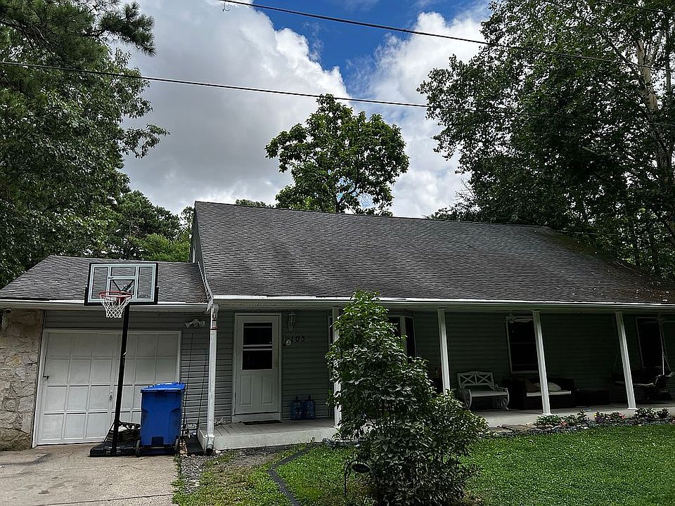 1st image of 103 Rose St