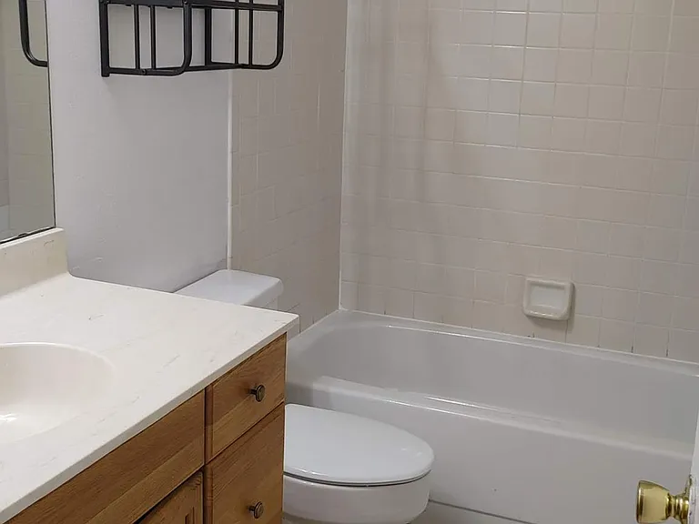 2513 S 17th St #102 — Photo 7
