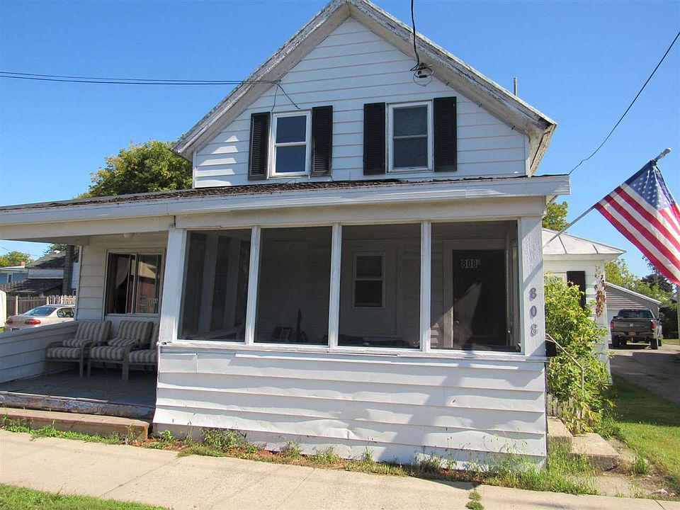 1st image of 808 New York Ave
