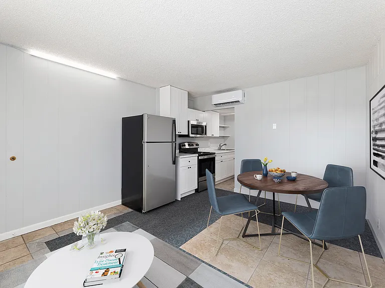 Town Center Apartments — Photo 15