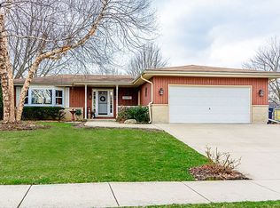 239 E Sunset Ave, Lombard, IL