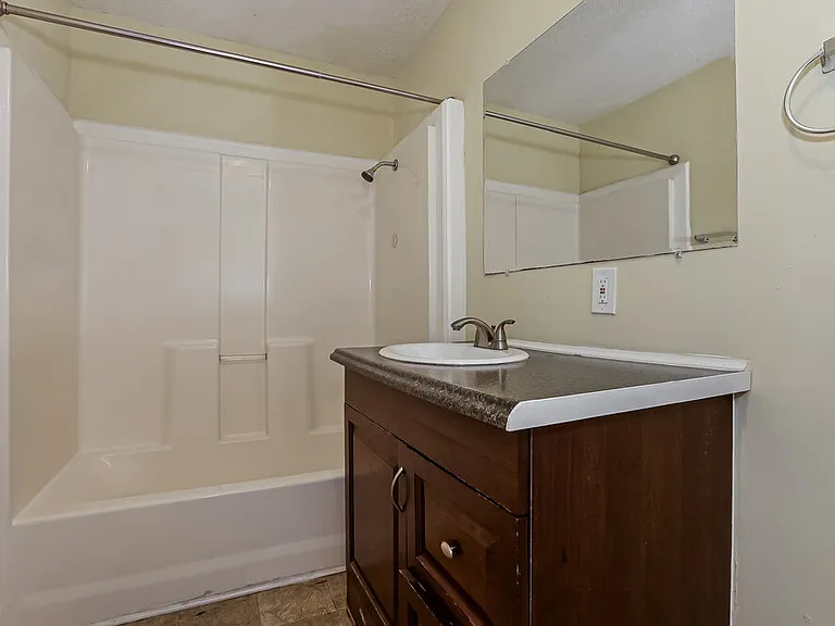 6570 Elsie St — Photo 10