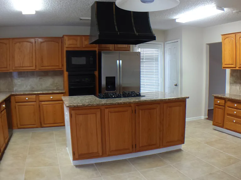2319 Mill Creek Dr — Photo 9