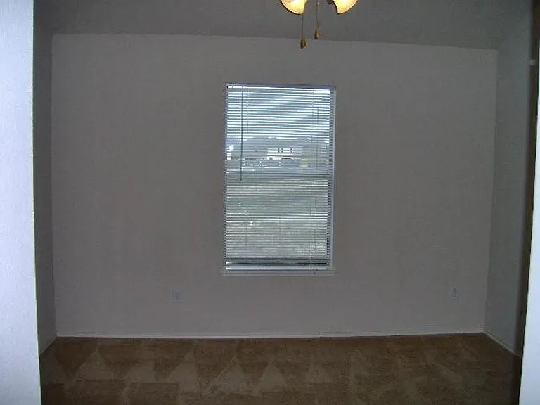 5413 Soledad Dr — Photo 12