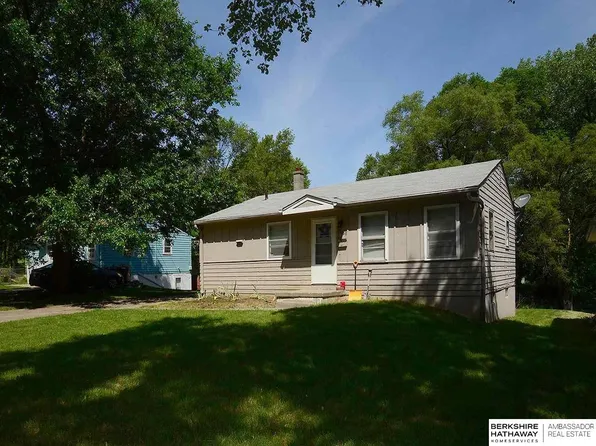 3368 Weber St, Omaha, NE 68112