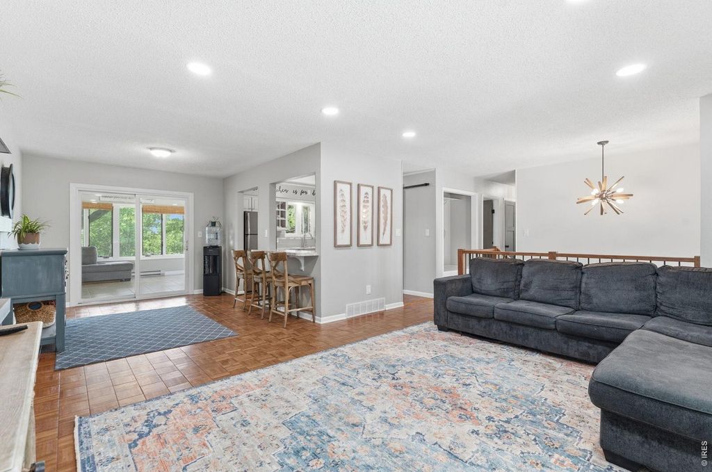 2930 Alamosa Ct
