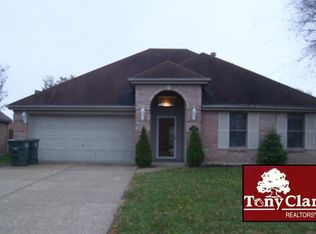 2530 Lake Shore Pt, Owensboro, KY 42301