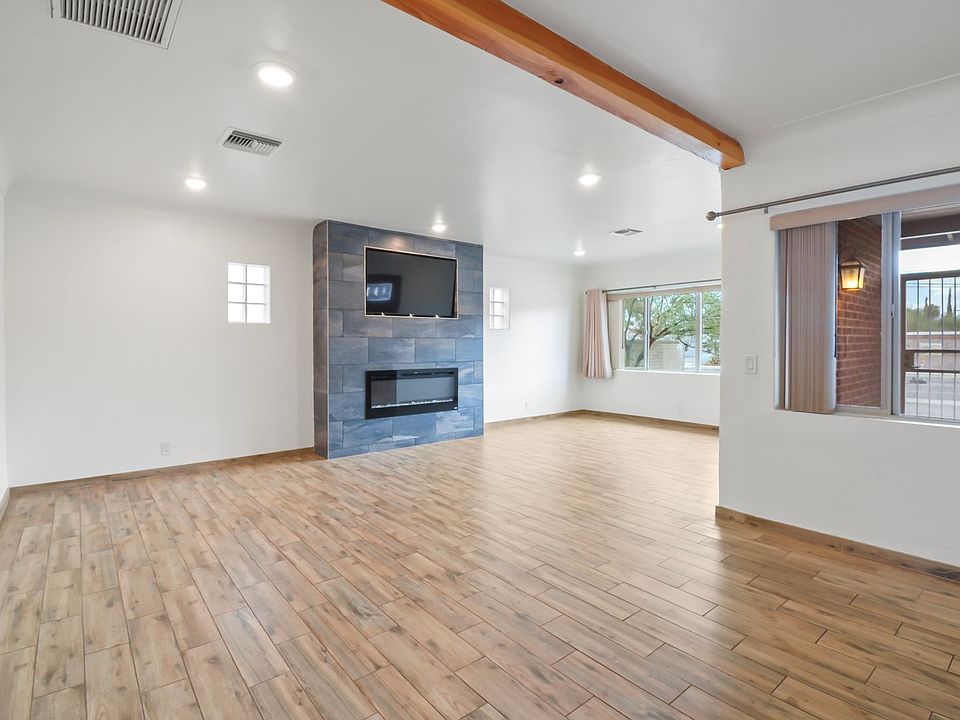 1st image of 3808 E 5th St