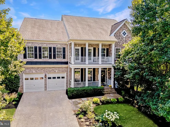 21816 Ainsley Ct, Ashburn, VA 20148