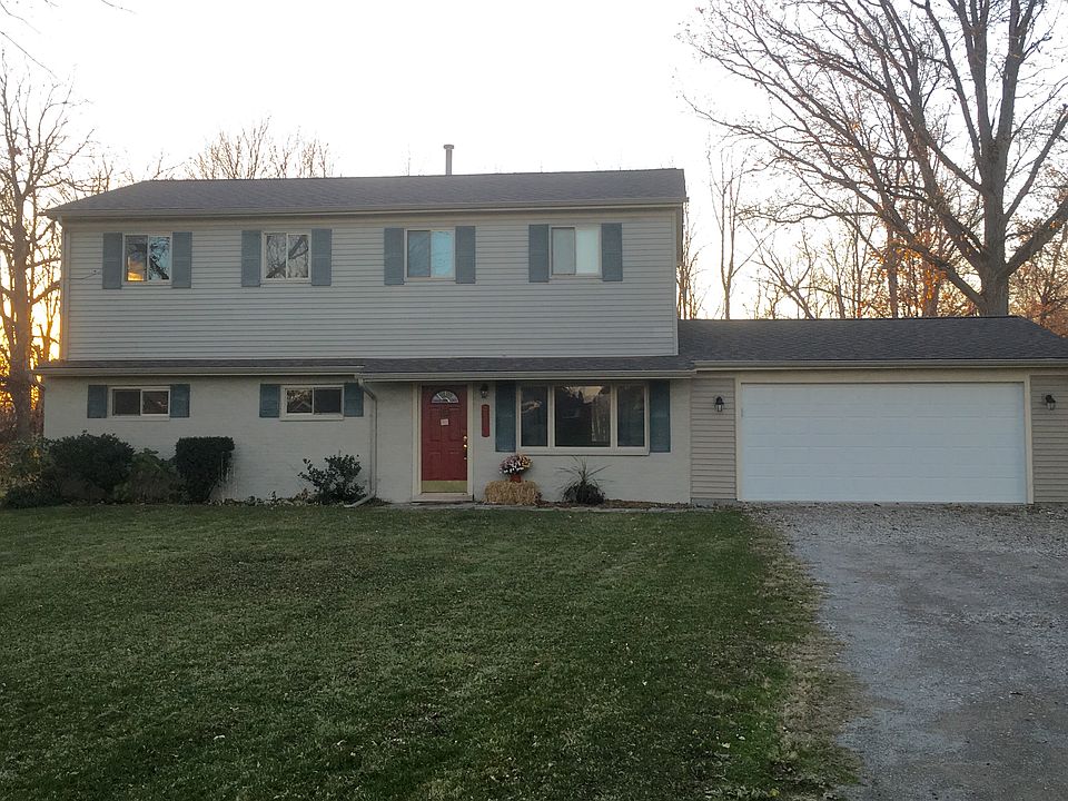 2nd image of 48761 W Ranch Dr