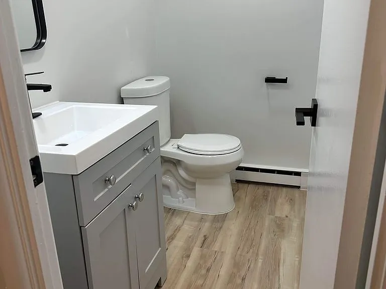 Robin Hood Apartments — Photo 15