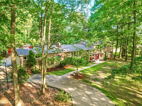 2717 Niles Vienna Rd, Niles, OH 44446