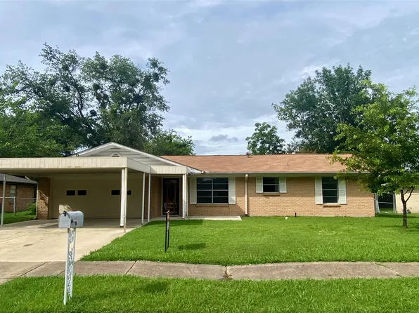 1311 Royal Dr, Kaufman, TX 75142
