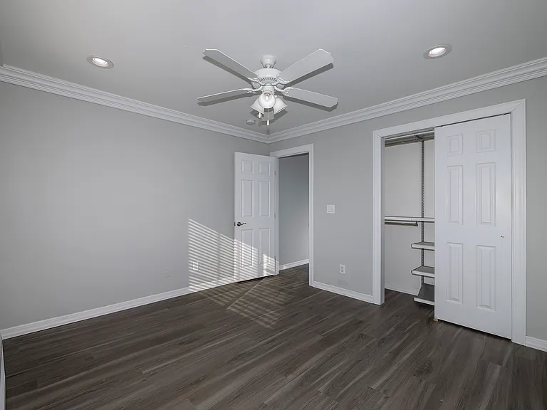 Fairfield Townhouses At Holtsville — Photo 56