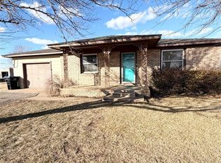 521 E Warren Rd, Blair, OK 73526