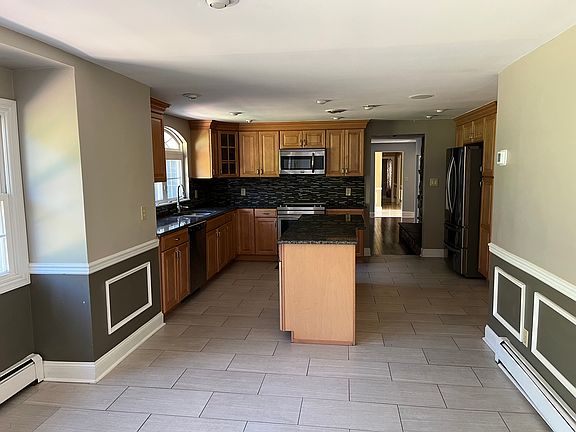 3rd image of 4 W Mozart Dr