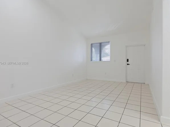 1663 SE 27th Dr Unit 208, Homestead, FL 33035