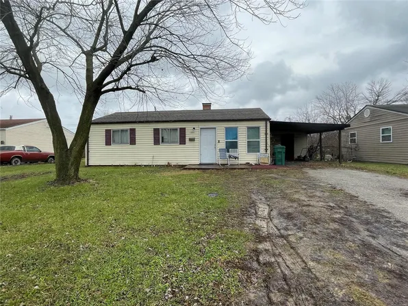 1200 Saint Margaret Dr, Cahokia, IL 62206