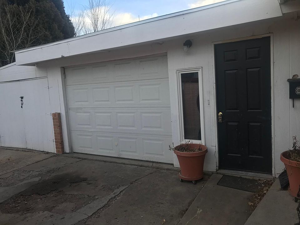 2nd image of 5580 E Vassar Ave