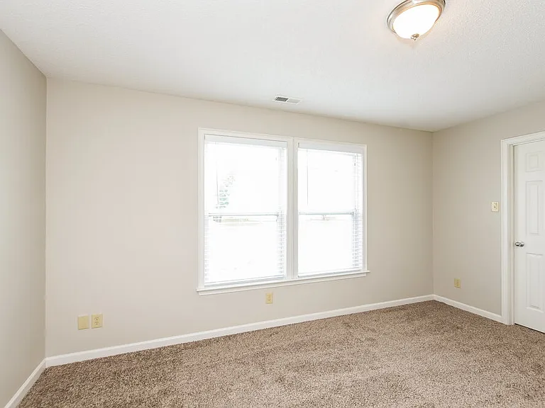 719 Capstone Ave — Photo 16