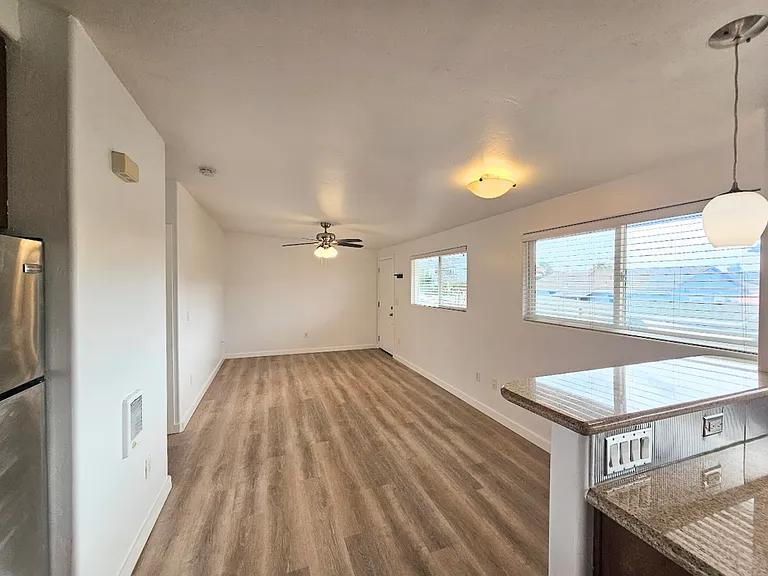 4960 Coronado Ave #6 — Photo 15