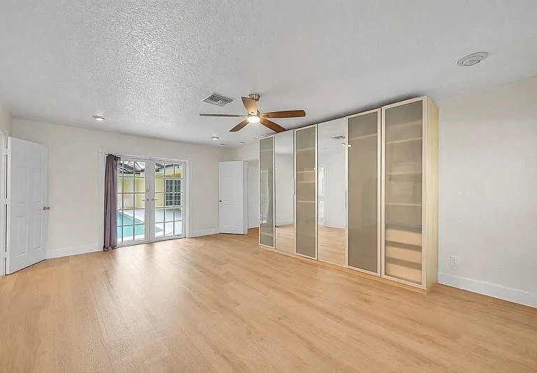 1480 SW 66th Ter — Photo 23