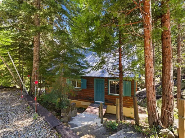 28017 Strawberry Dr, Strawberry, CA 95375