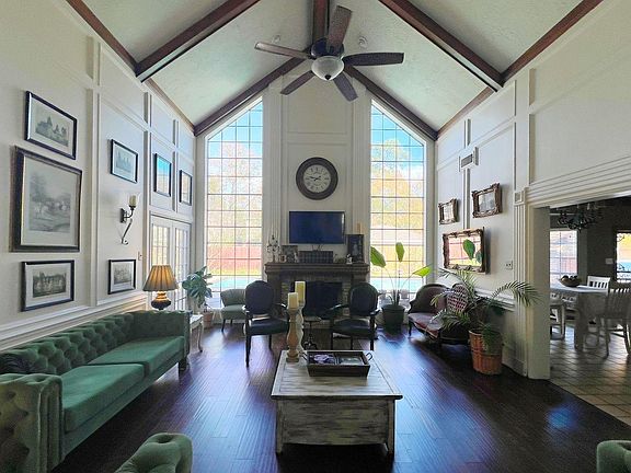 2nd image of 16702 Mandeville Ct