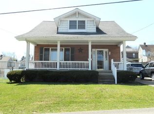254 7th St, California, PA 15419